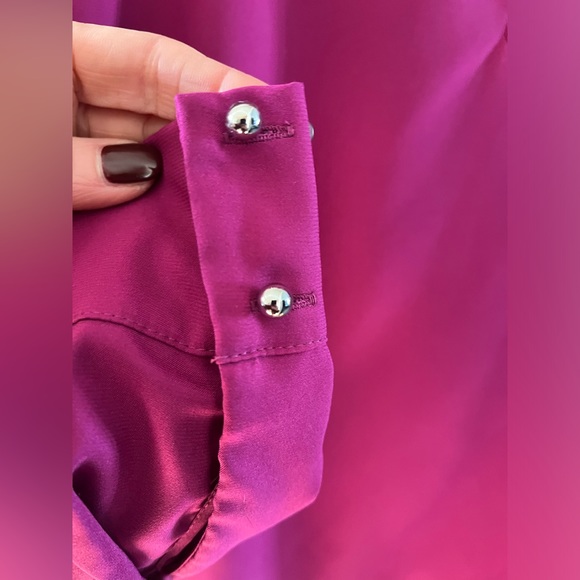 Gorgeous PARKER silky blouse in magenta color - Picture 5 of 7